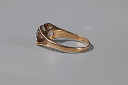 Vintage smoky quartz solitaire ring, in 9 carat gold