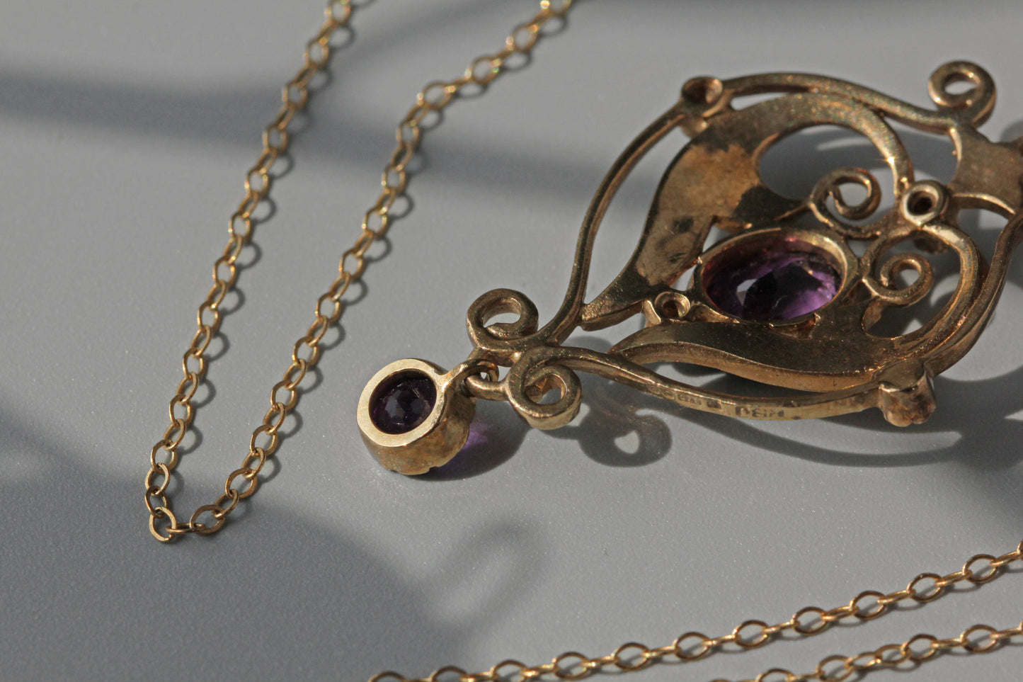 Vintage amethyst & pearl lavaliere pendant necklace, in 9 carat gold