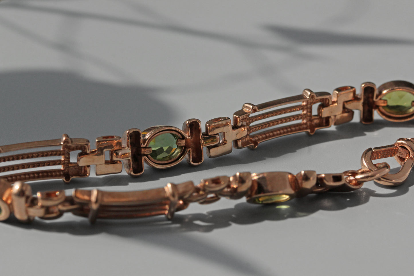 Vintage fancy link albert chain peridot bracelet, in 9 carat gold