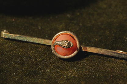 Antique victorian coral serpent snake brooch, in 9 carat gold