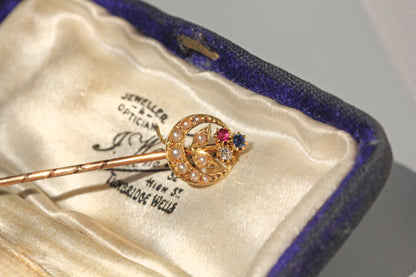 Antique victorian trefoil crescent moon pin, in 18 carat gold
