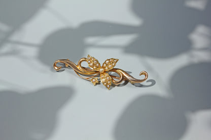 Antique seed pearl floral ivy brooch, in 15ct gold