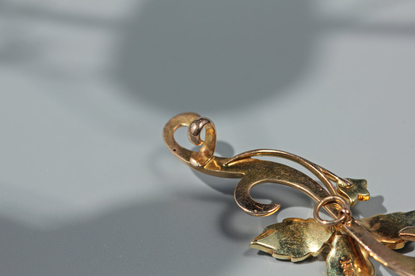 Antique seed pearl floral ivy brooch, in 15ct gold