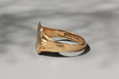 Vintage 1972 signet ring hallmarked Birmingham

