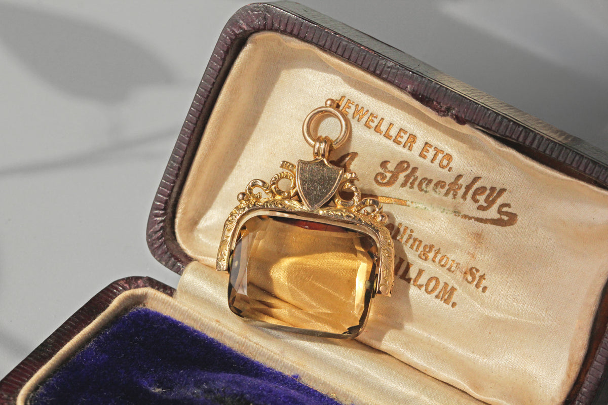 Antique citrine spinning fob seal pendant, in 9 carat gold