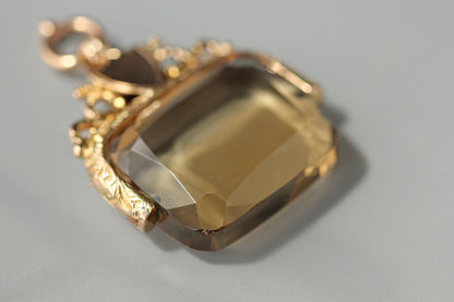 Antique citrine spinning fob seal pendant, in 9 carat gold