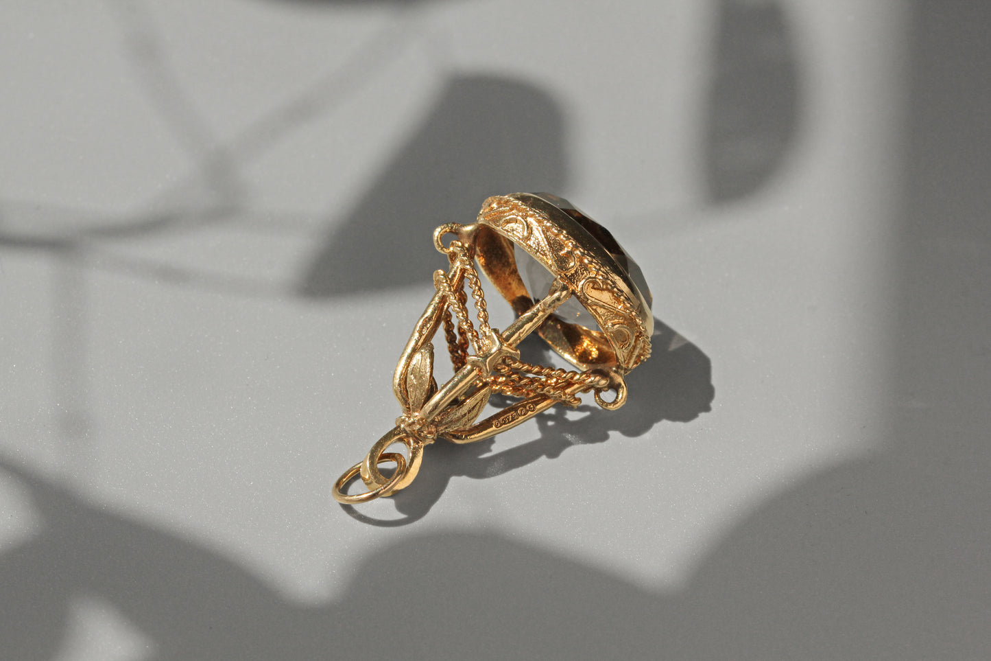 Vintage smoky quartz fob seal, in 9 carat gold
