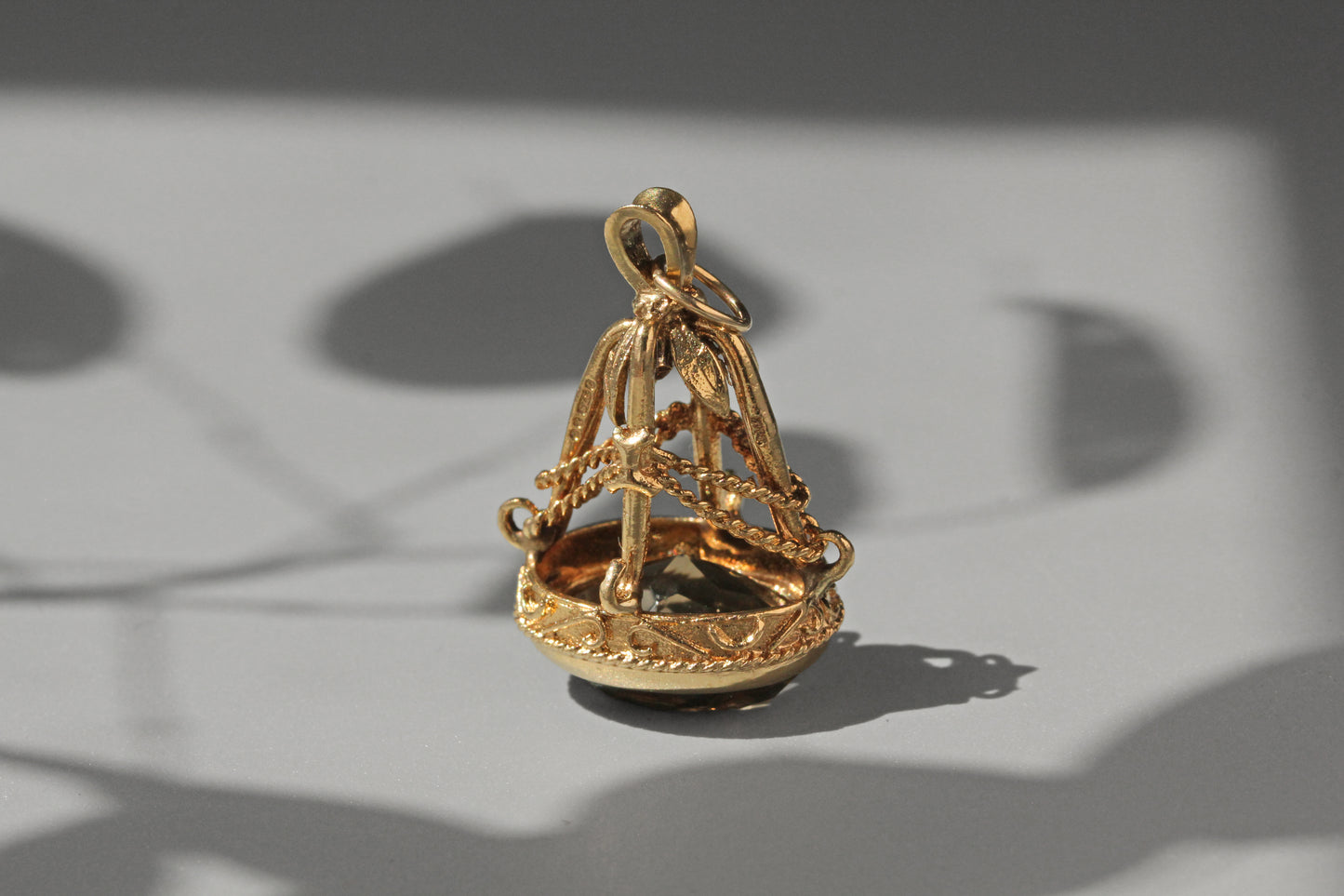 Vintage smoky quartz fob seal, in 9 carat gold