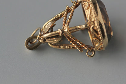 Vintage smoky quartz fob seal, in 9 carat gold