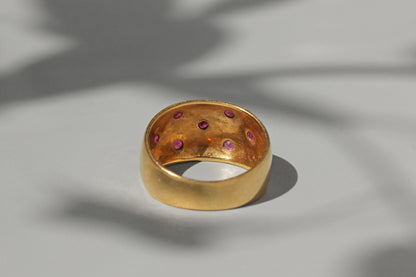 Vintage chunky celestial star set ruby ring, in 18 carat gold