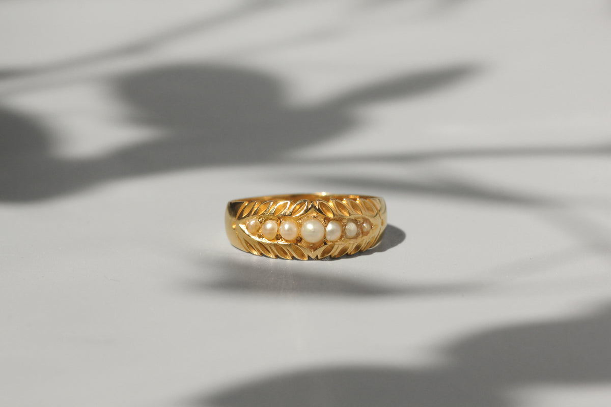 Gold victorian ring channel pearls