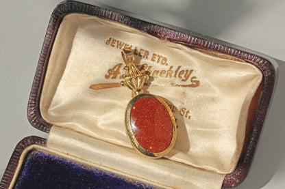 Vintage goldstone fob pendant, in 9 carat gold