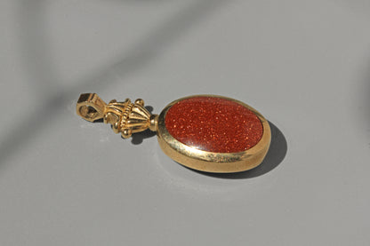 Vintage goldstone fob pendant, in 9 carat gold