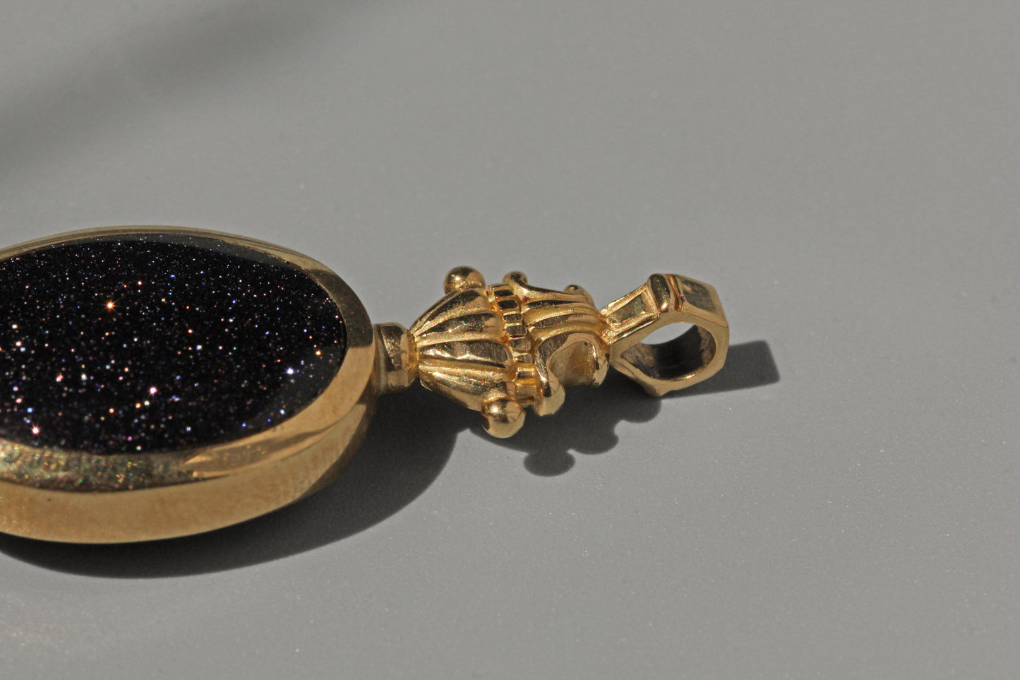 Vintage goldstone fob pendant, in 9 carat gold