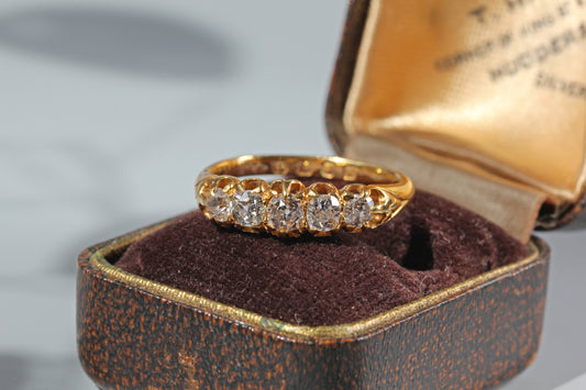 Antique old mine cut diamond ring in 18ct gold