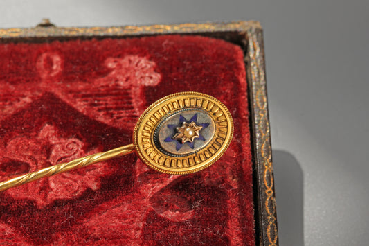 Antique Victorian 9ct gold pearl and blue enamel stick pin in jewellery box