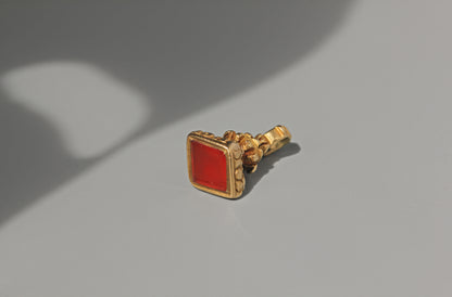Antique victorian carnelian seal fob, in 9 carat gold